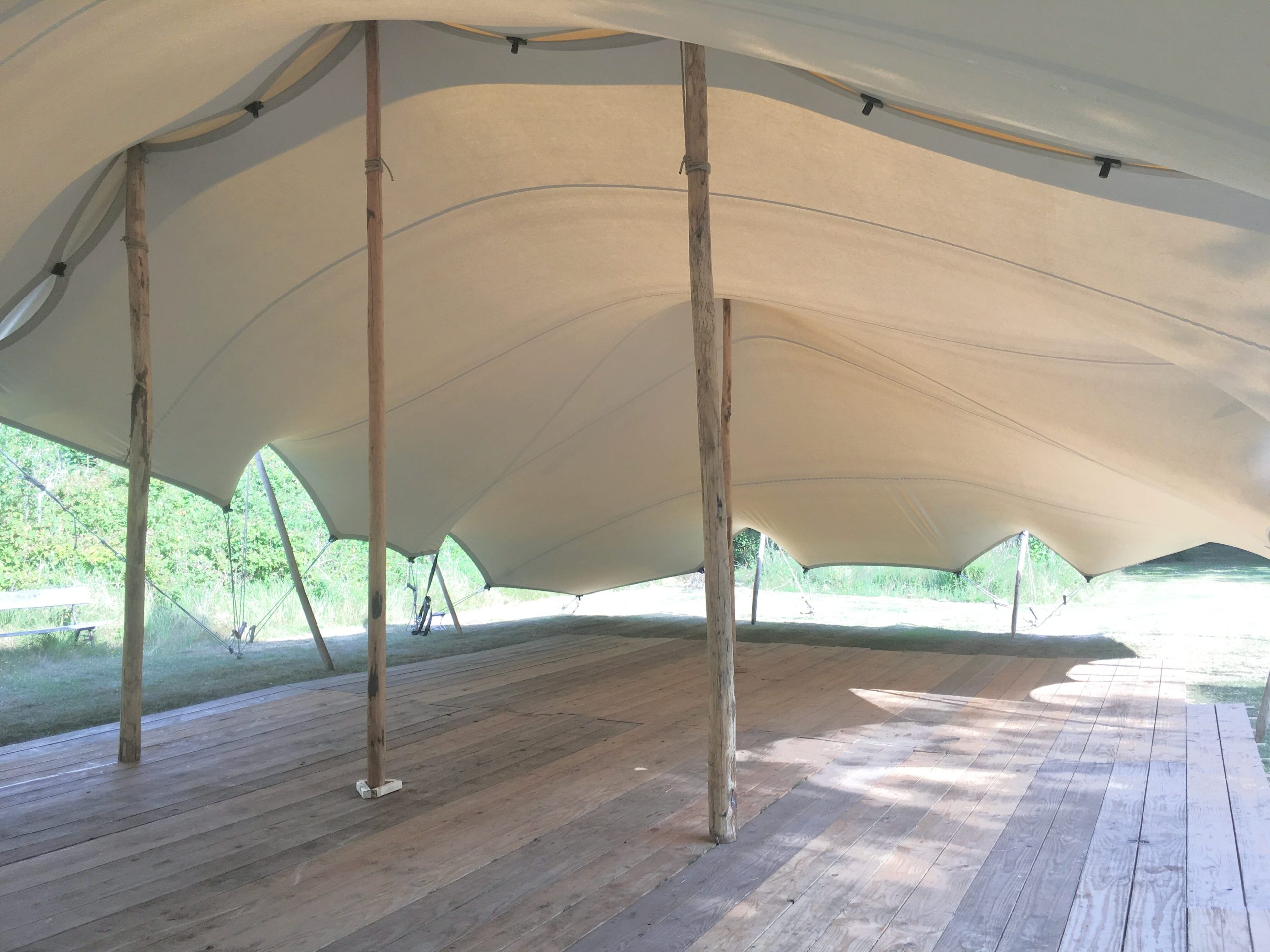 huur houten vlondervloer (1m2) huur houten vlondervloer (1m2)